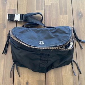 Lululemon Crossbody Bag Purse Black